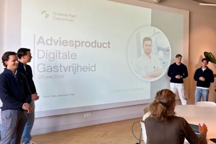 Studenten aan het werk bij Campus Gouda